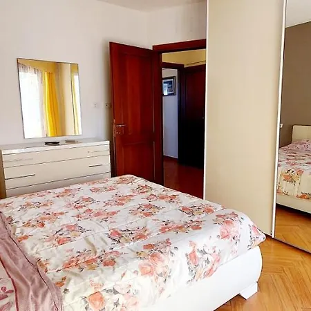 Appartamento A Stones Throw From The Sea *