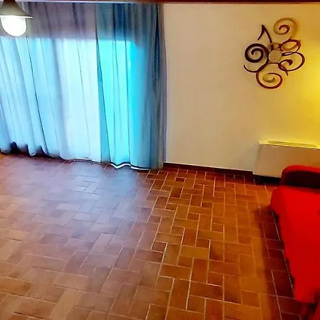 Appartamento A Stones Throw From The Sea